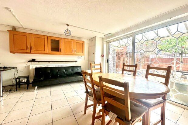 Property to rent in Bancroft Road, London