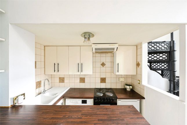 Flat 4, Brunswick Court, 27, Brunswick Road, Sutton photo 3