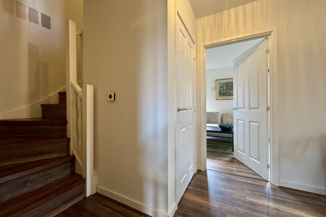 2, Manor Park Avenue, Sheffield photo 5