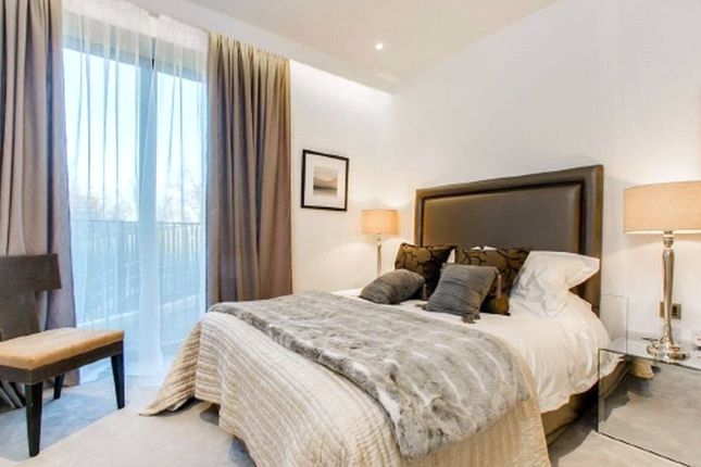 Flat to rent in St Edmund's Terrace, St Johns Wood, London