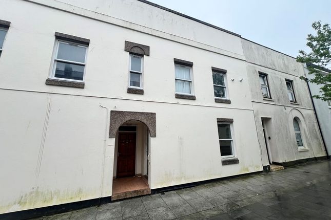 1-bed flat on 41 Adelaide Street Stonehouse, Plymouth, £50,000