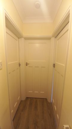 63 Athelstan Gardens, Wickford,, Essex photo 4