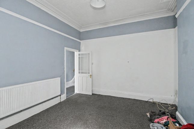 229 Hainton Avenue, Grimsby photo 3