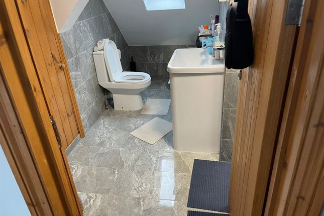 Room 2, 4 Wellgate Road, Luton photo 3