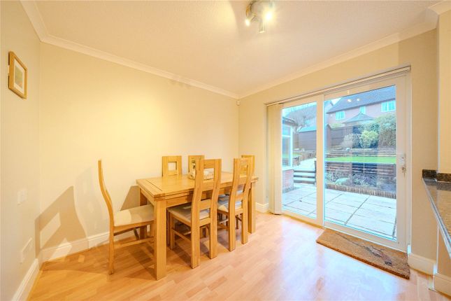 19, Chestnut Drive, Leeds photo 3