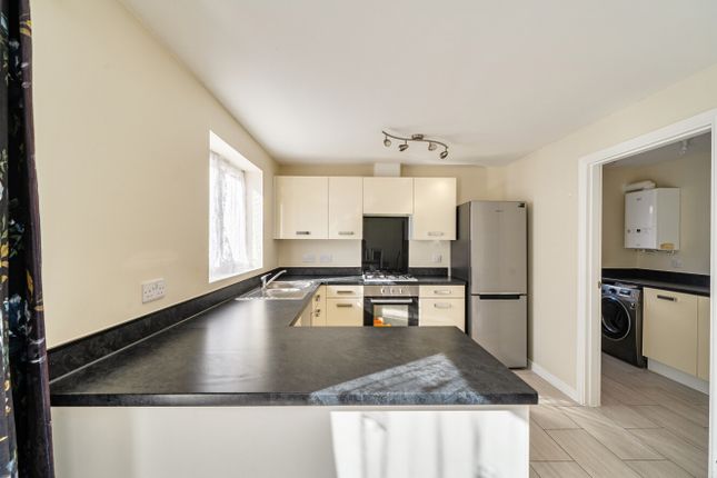 18, Wincombe Road, Swindon photo 3