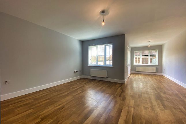 5, Old Common Way, Uckfield photo 2