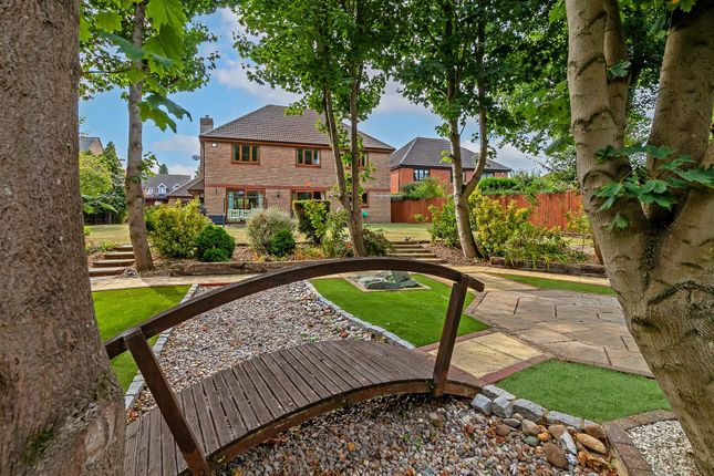 5-bed detached on Woodland Lodge, 33, Maple Close, Pulloxhill, £999,995