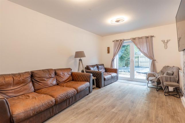 18, Beconsaw Drive, Leyland photo 2