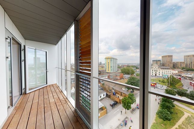 7, Cribb Lodge, London photo 2