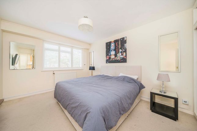 5 York House, Courtlands, Richmond photo 4