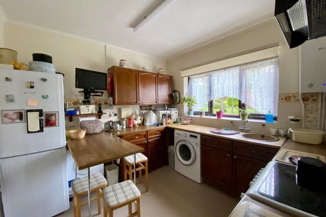 7, Drakes Gardens, Exmouth photo 4