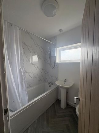 13, Main Street, Rotherham photo 5