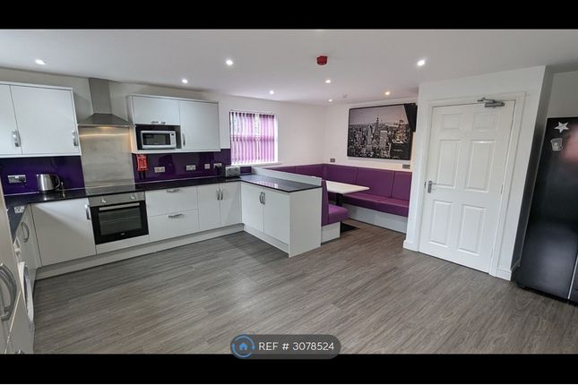 Ormskirk photo 4