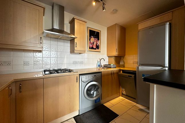 Flat 86, Regent Court, London photo 4