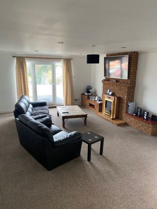Flat for sale in High Street, Crowle, Scunthorpe