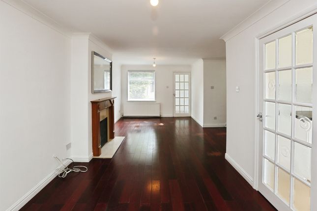 17, Chestnut Walk, Gosport photo 4