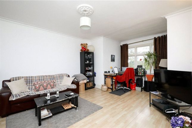 Flat 3, 4, The Drive, London photo 2