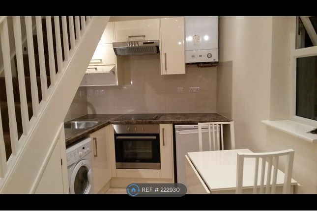 Thumbnail Maisonette to rent in Hayes Crescent, London