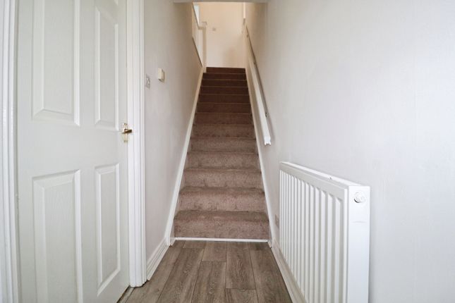 1, Rose Walk, Rogerstone photo 2