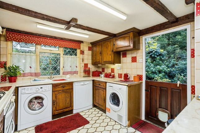 9, Woodpecker Way, Turners Hill photo 3