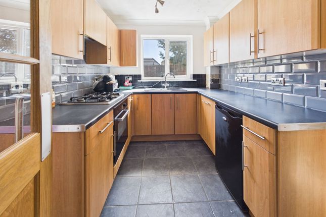 11, Grove Gardens, Southampton photo 4