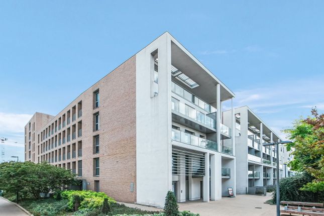 1-bed flat on Meadow Court, 14,Flat 64, Booth Road, London, £375,000