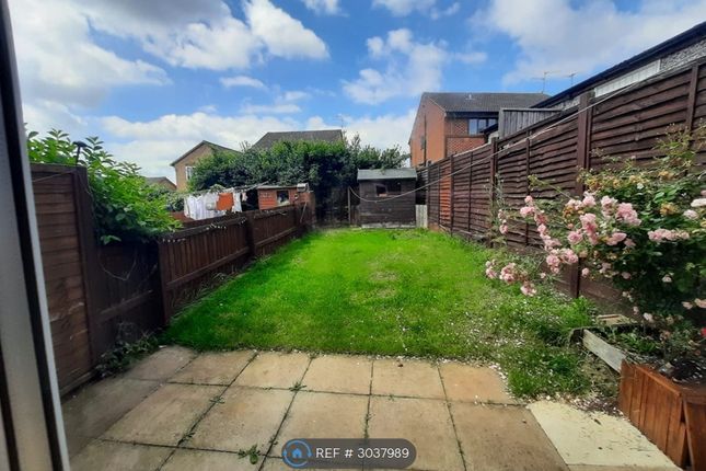 Richmond Avenue, Kettering photo 2