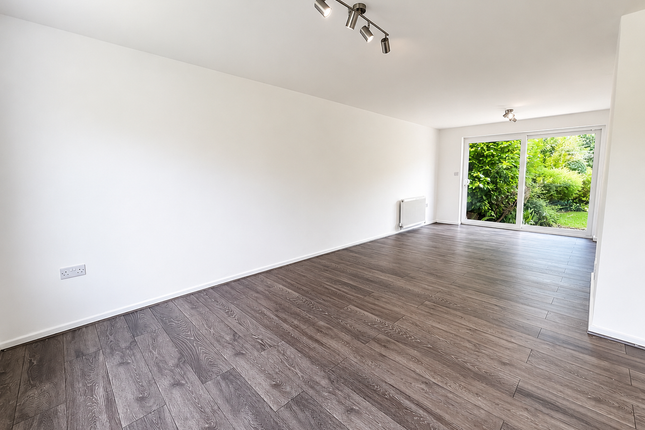 37, Humber Drive, Bury photo 3