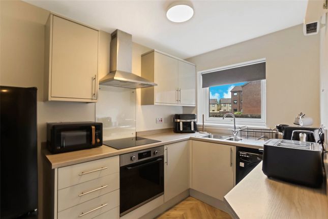 McLean Place, Renfrewshire photo 4
