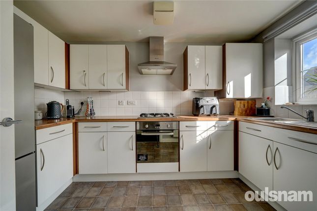 24, Lawley Way, Worcestershire photo 5