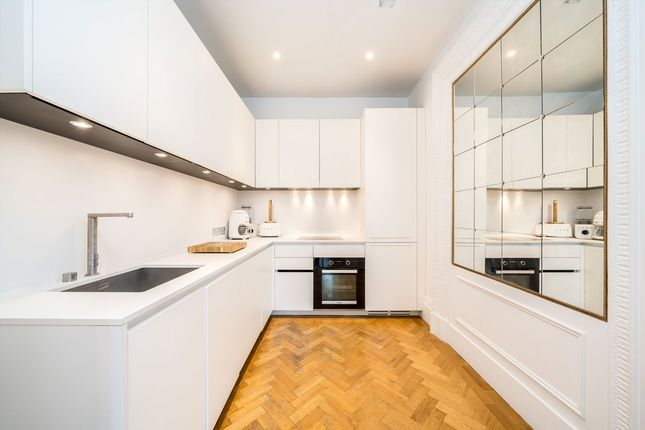 Flat L, 26-27, Queen's Gate Gardens, London photo 4