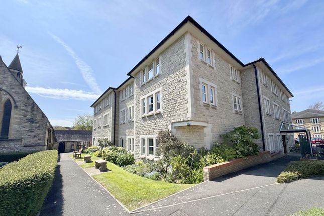 2-bed flat on Flat 39 Brompton Court, St. Stephens Road, Bournemouth, Dorset, BH2 6JS, £40,000