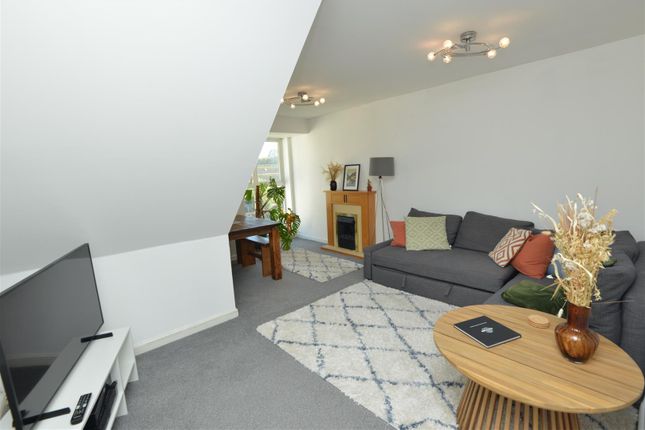 100 Fishponds Road, Bristol photo 2