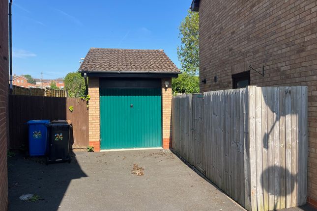 24, Wordsworth Close, Rugeley photo 2