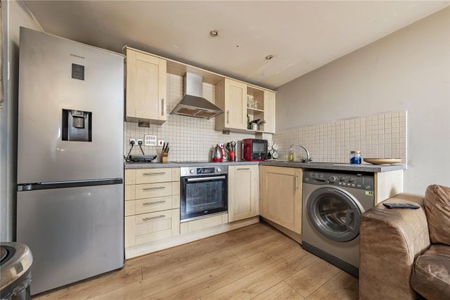 12, Colborne Court, London photo 4