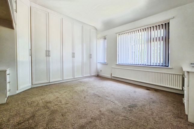 84, Wolverton Avenue, Oldham photo 5