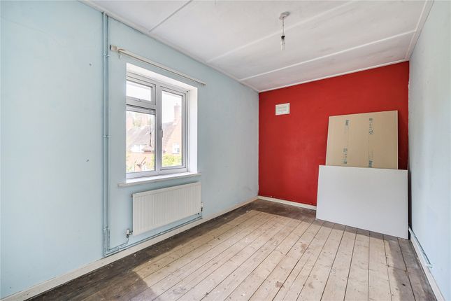 12A, Woodside, Surrey photo 5