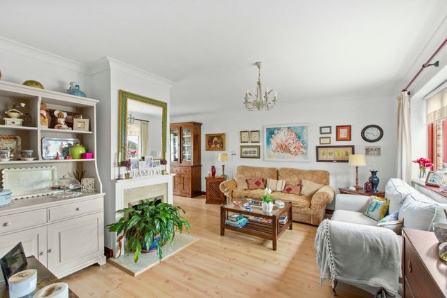 18 Rye View, High Wycombe photo 3