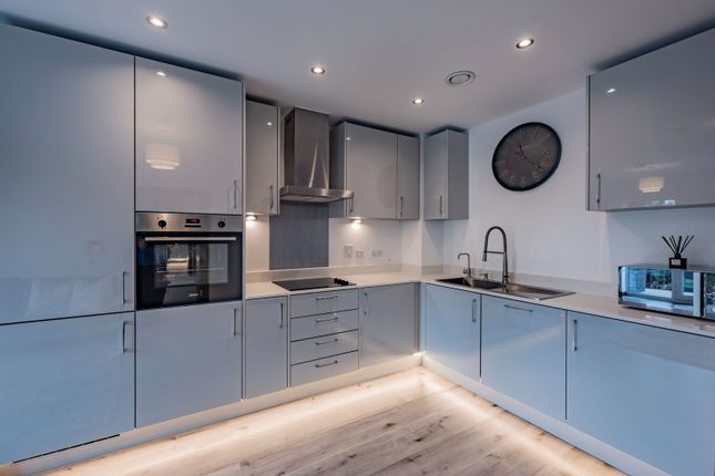 Flat 22 ,Leander Heights, Springfield Park, Maidstone photo 4