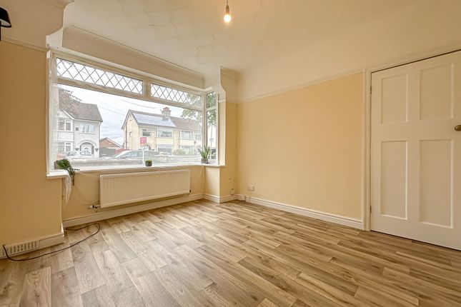 13 Elgar Avenue, Wirral photo 2