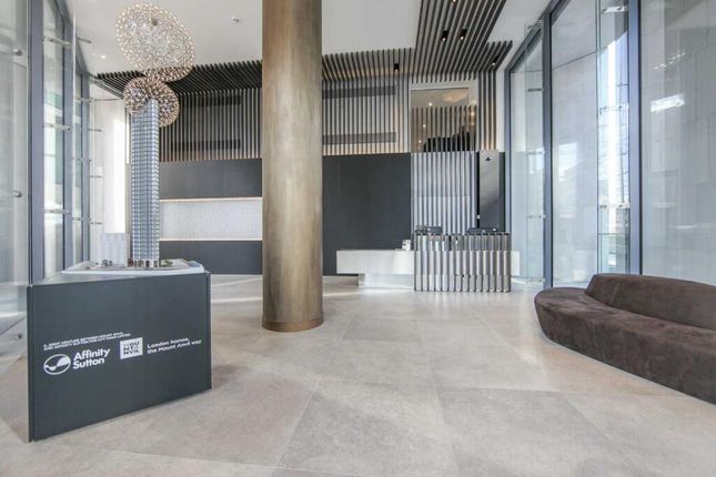 Flat for sale in Chronicle Tower, London