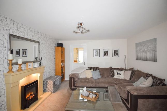 6 Hawkins Walk, Okehampton photo 2