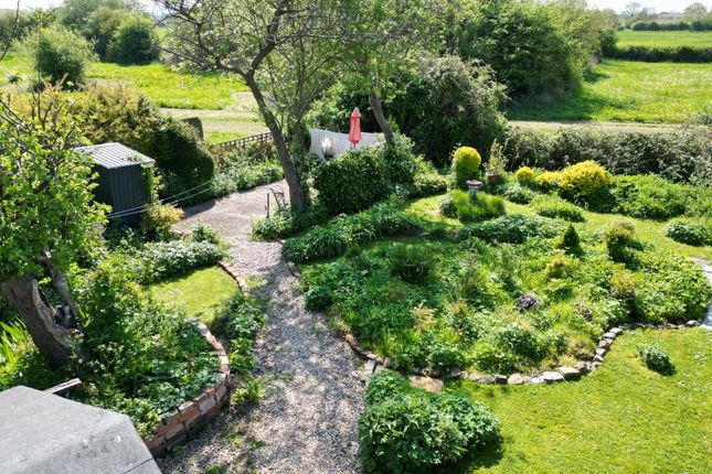 2 Church View, Kingsbury Episcopi, Martock photo 2