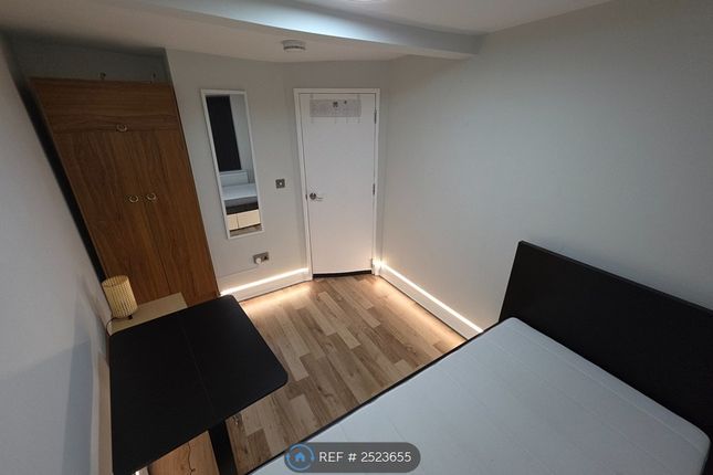 Crescent Road, London photo 2