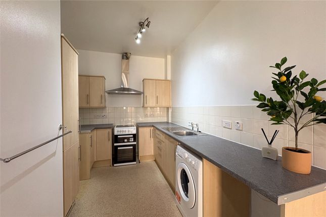 Flat 8,,, Park View House, Aldershot photo 4
