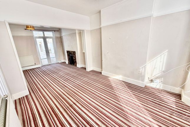 84, Ewenny Road, Bridgend photo 2