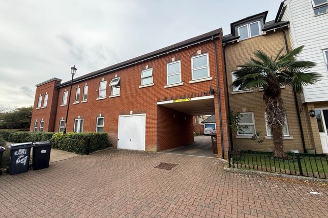 3-bed flat on 66 Cavell Drive, Bishop's Stortford, £210,000