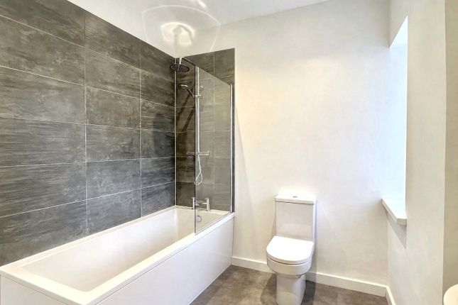 Flat 2, Yorke House, Boroughbridge, York photo 2
