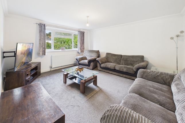 18, Ramshaw Road, Dronfield photo 2